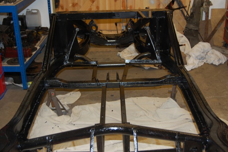 At this point, the engine block, crankshaft and cylinder head were away being machined - Saunders Motor Engineering, Cadnum, Southampton.