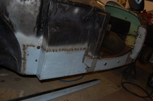 First welding, before fitting inner sill.