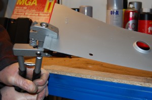 This shows the tool with the head rotated to the joddler position. Both ends of the inner sill back plate were joddled to achieve a flush join when welded.