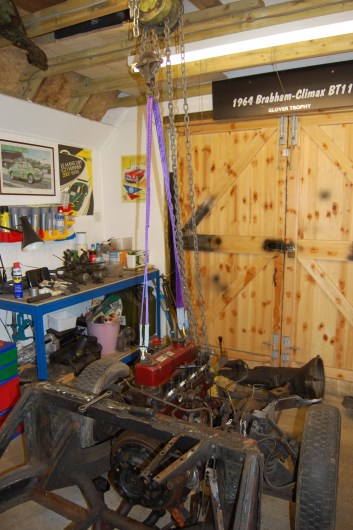 The winch lifting tackle was thrown in for £20, with all the parts purchased from Metal Mick at Sportscar Metalworks in 2010......knew it would come in handy.