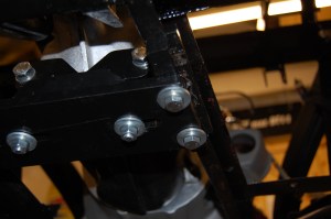 Revised mounting as supplied in Hi-Gear kit.